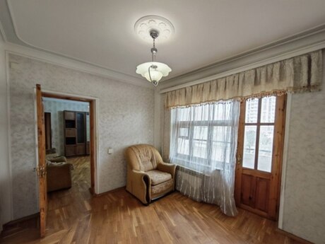 Kirayə 5 otaqlı mənzil, 110 m², Şah İsmayıl Xətai: 200 ₼/ay 5