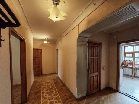 Kirayə 5 otaqlı mənzil, 110 m², Şah İsmayıl Xətai: 200 ₼/ay 4