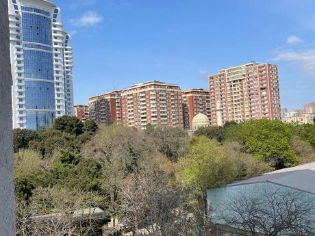 3 otaqlı mənzil, 81 m², Nizami: 295 000 ₼ 5
