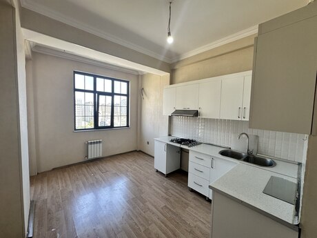 2-комн. новостройка - м. 28 мая - 61 м²