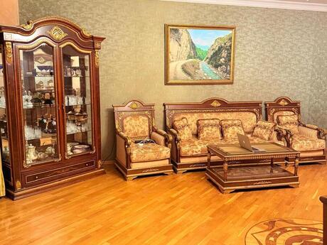 Elan №6307212 - Bakı, Sahil m., 3 otaqlı, 150 m², 5/19 mərtəbə