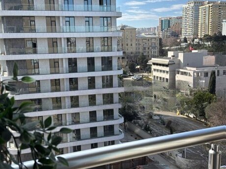2-комн. новостройка - Насиминский  р. - 67 м²