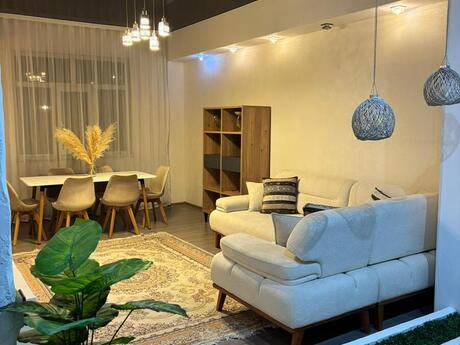 Elan №6307420 - Bakı, Şah İsmayıl Xətai m., 3 otaqlı, 100 m², 3/16 mərtəbə