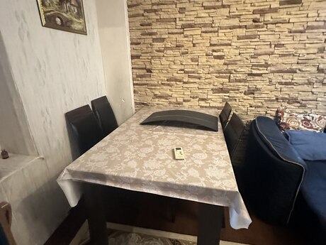 2-комн. вторичка - м. Гянджлик - 50 м²