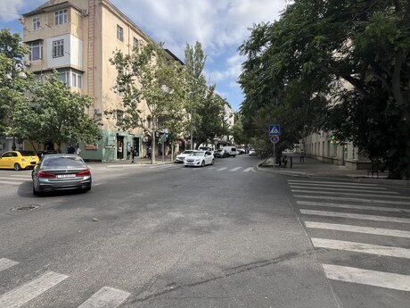 Объект - м. Элмляр Академиясы - 72 м²