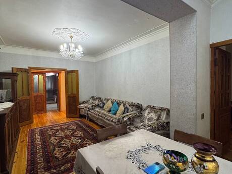 Объявление №6307750 - Баку, м. Ази Асланов, 3-комн., 70 м², 2/5 этаж