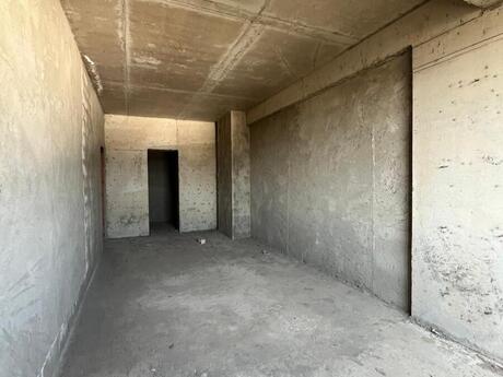 4-комнатная квартира, 186 м², 28 May: 409 000 ₼ 2