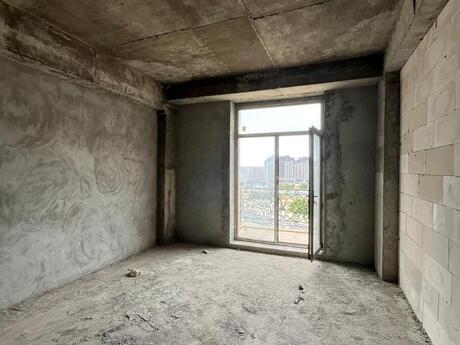 4-комнатная квартира, 186 м², 28 May: 409 000 ₼ 5