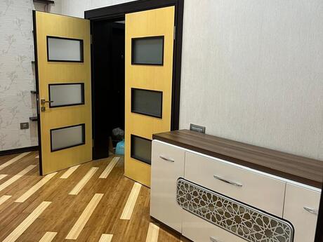 3-комн. новостройка - м. Шах Исмаил Хатаи - 120 м²