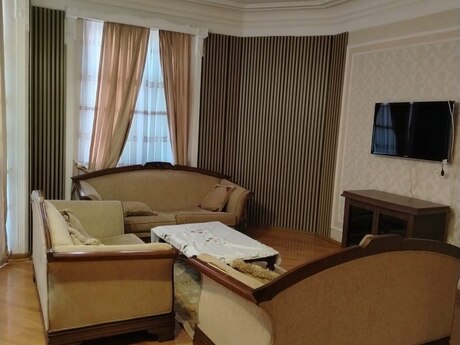Elan №6308201 - Bakı, 8-ci mikrorayon q., 4 otaqlı, 145 m², 1/6 mərtəbə