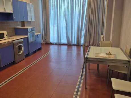 Elan №6308223 - Bakı, 28 May m., 3 otaqlı, 178 m², 11/16 mərtəbə