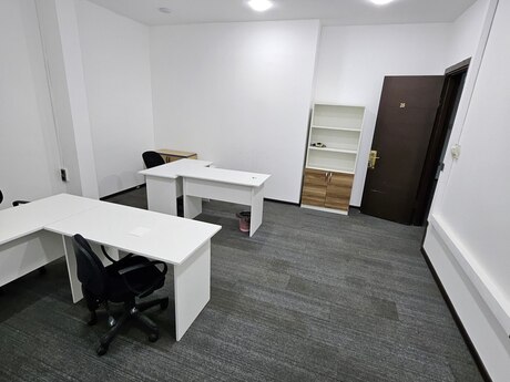 2-комн. офис - пос. Бёюк-Шор - 45 м²