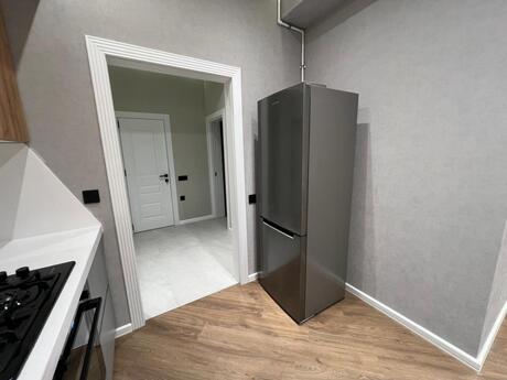3-room apartment for rent, 85 m², 20 Yanvar: 1 300 ₼/mo 5