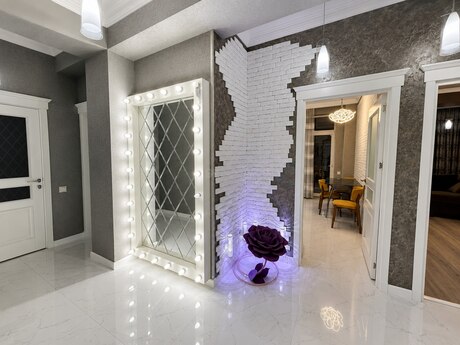 3-комн. новостройка - м. 20 января - 80 м²