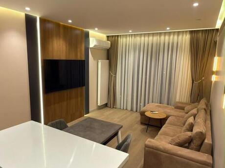 3-комн. новостройка - м. Бакмил - 70 м²