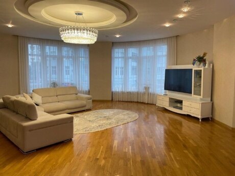 4-комн. новостройка - м. Низами - 240 м²