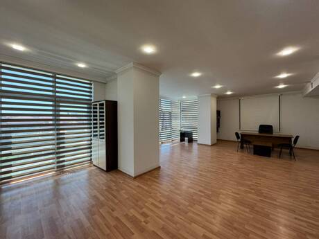9-комн. офис - Насиминский  р. - 330 м²