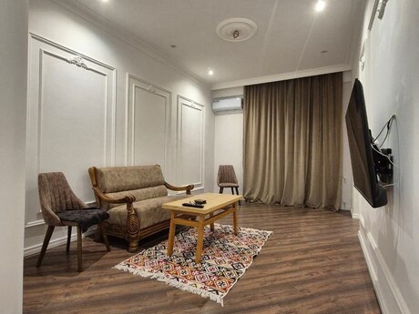 Elan №6308574 - Bakı, 8 Noyabr m., 2 otaqlı, 70 m², 15/19 mərtəbə