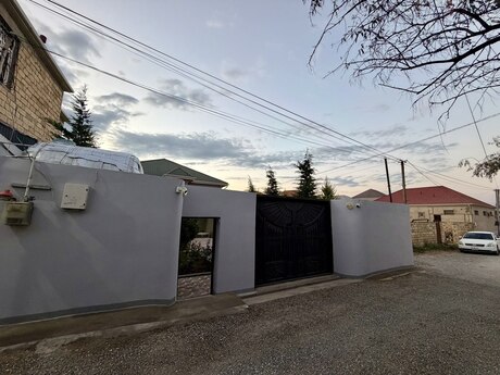 8 otaqlı həyət evi/bağ evi - Saray q. - 320 m²