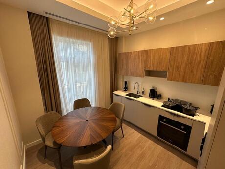 Kirayə 3 otaqlı mənzil, 115 m², Ağ şəhər: 3 000 ₼/ay 2