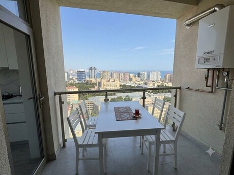 Elan №6308945 - Bakı, Elmlər Akademiyası m., 3 otaqlı, 155 m², 13/18 mərtəbə