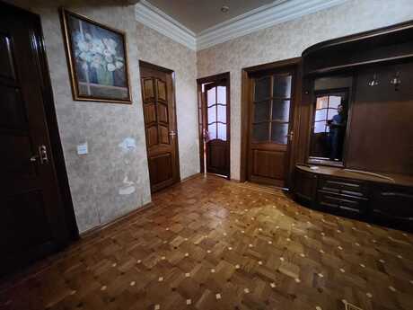 3 otaqlı mənzil, 110 m², İnşaatçılar: 300 000 ₼ 2