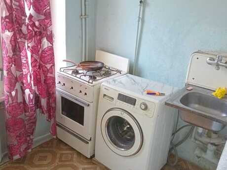 Elan №6309040 - Bakı, Neftçilər m., 1 otaqlı, 40 m², 2/5 mərtəbə