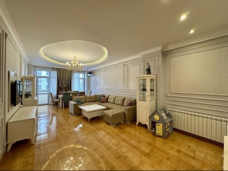 3-комн. новостройка - м. Гянджлик - 175 м²
