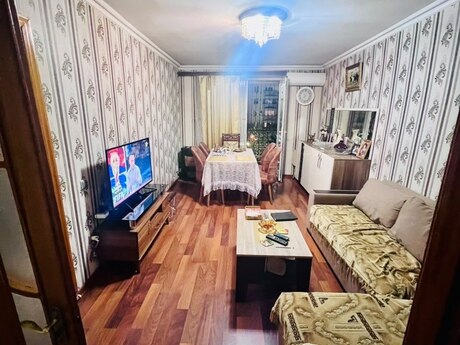 Elan №6309264 - Bakı, İnşaatçılar m., 3 otaqlı, 74 m², 5/5 mərtəbə