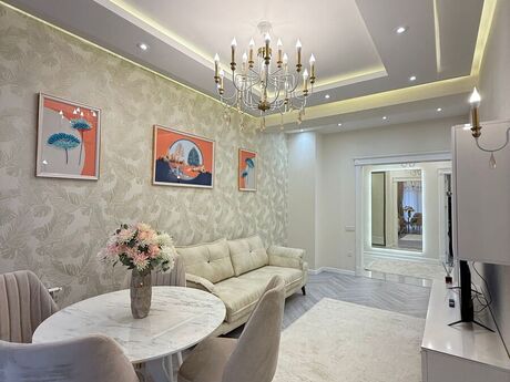 3-комн. новостройка - Насиминский  р. - 99 м²