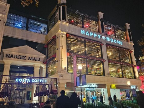 Elan №6309476 - Bakı, Sahil m., 3 otaqlı, 130 m², 10/18 mərtəbə