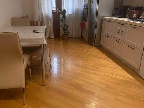 Elan №6309492 - Bakı, İnşaatçılar m., 3 otaqlı, 135 m², 10/18 mərtəbə