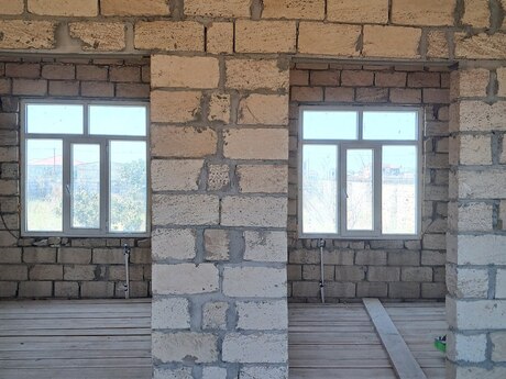4 otaqlı həyət evi/bağ evi - Buzovna q. - 76.2 m²