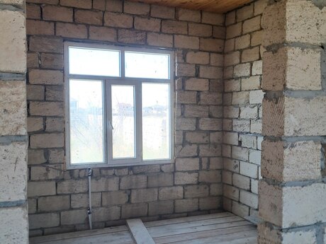 4 otaqlı həyət evi/bağ evi - Buzovna q. - 76.2 m²