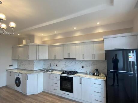 Объявление №6309651 - Баку, м. Элмляр Академиясы, 3-комн., 140 м², 16/18 этаж