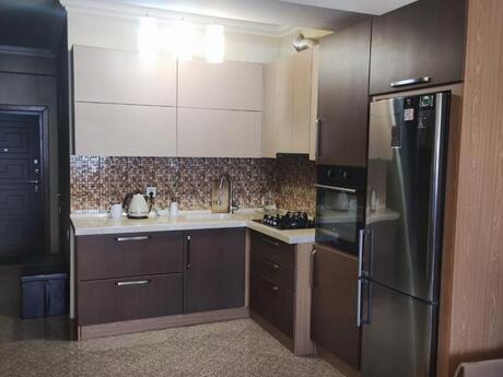 Elan №6309684 - Bakı, Qara Qarayev m., 2 otaqlı, 70 m², 10/17 mərtəbə