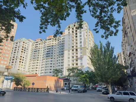 Объявление №6309824 - Баку, м. Гянджлик, 3-комн., 138.5 м², 14/17 этаж