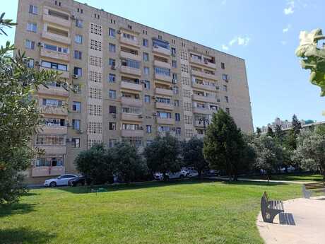 4 otaq · 110 m² · 6/9 mərtəbə, Elmlər Akademiyası