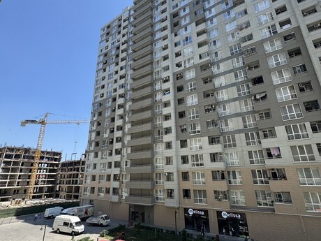 Elan №6310133 - Bakı, İnşaatçılar m., 3 otaqlı, 80 m², 3/18 mərtəbə
