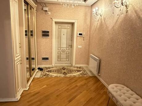 3 otaqlı mənzil, 134 m², Elmlər Akademiyası: 450 000 ₼ 3