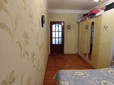 2 otaqlı köhnə tikili - İnşaatçılar m. - 55 m²