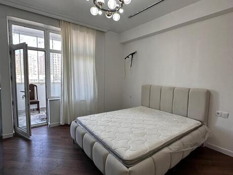 3-комн. новостройка - м. Шах Исмаил Хатаи - 120 м²