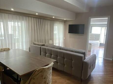 2-комн. новостройка - м. 8 ноября - 60 м²