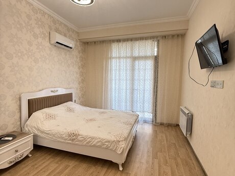 Elan №6249267 - Bakı, 28 May m., 1 otaqlı, 60 m², 8/18 mərtəbə