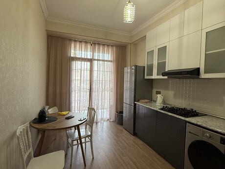 Сдаётся 1-комнатная квартира в новостройке, 28 May, 60 м², 750 AZN/мес, фото 3 / 12