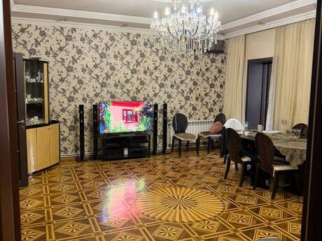 Elan №6310619 - Bakı, Nəriman Nərimanov m., 6 otaqlı, 160 m², 2/5 mərtəbə