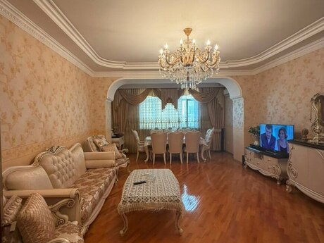3-комн. новостройка - м. Нариман Нариманов - 151 м²
