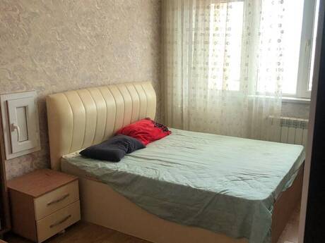 3-комн. новостройка - м. 8 ноября - 77 м²