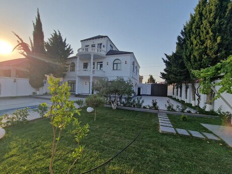 7 otaqlı həyət evi, 300 m², Buzovna: 550 000 ₼ 2