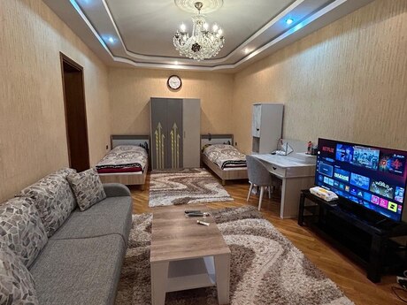 3 otaqlı mənzil, 90 m², Memar Əcəmi: 235 000 ₼ 2